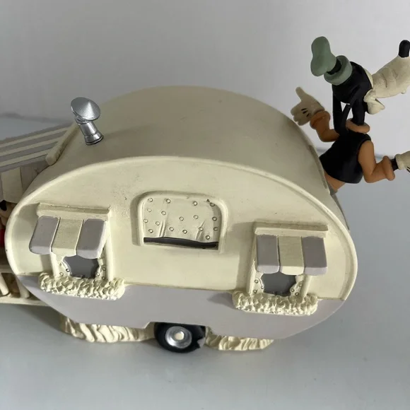 Disney Mickey and friends camper